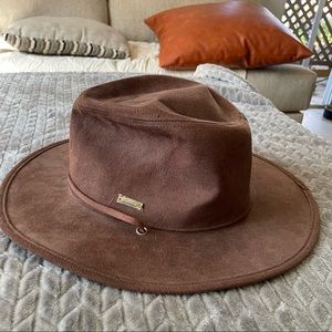 🌷3/$10🌷Brown hat • size small